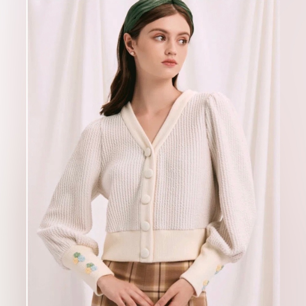 Petite Studio Cream Buttoned Cardigan